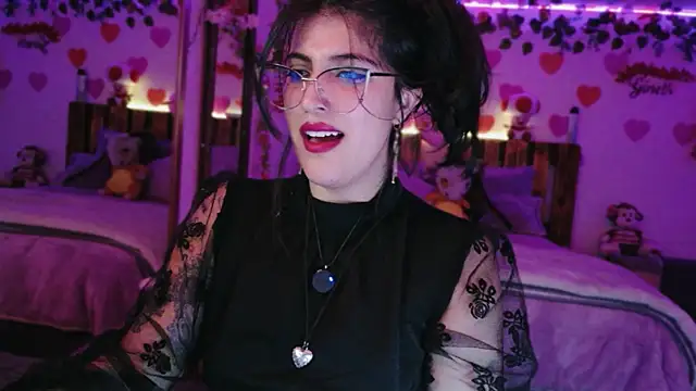 azahar  ziiz online show from April 2026 12:13:01 AM