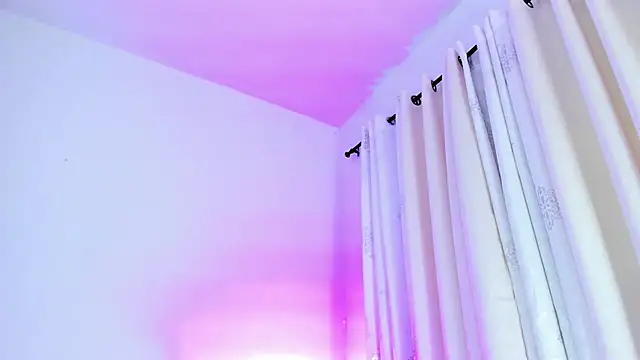 Snapshot of Abby__colins chatting on December 2024 01:17:01 AM Abby colins online show from December 2024 01:17:01 AM