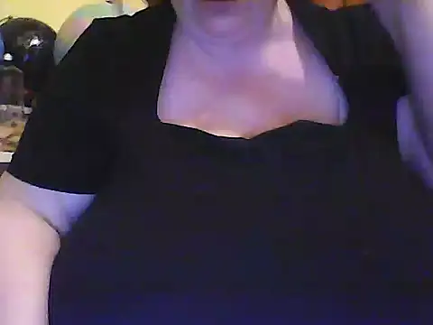 Snapshot of Nataliesbestjuggs chatting on May 2026 08:28:01 PM Nataliesbestjuggs online show from May 2026 08:28:01 PM