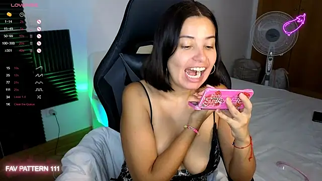 AnnaQueen online show from September 2025 08:41:02 PM