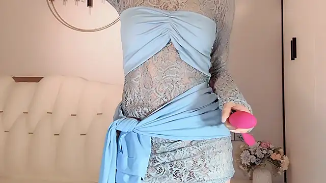 lvy-w online show from December 2024 10:37:01 AM