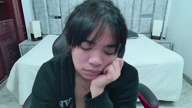 laureentt  online show from March 2026 03:11:02 AM