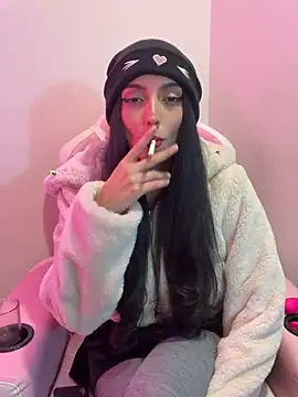 Felicia smok3 online show from May 2026 04:30:02 AM
