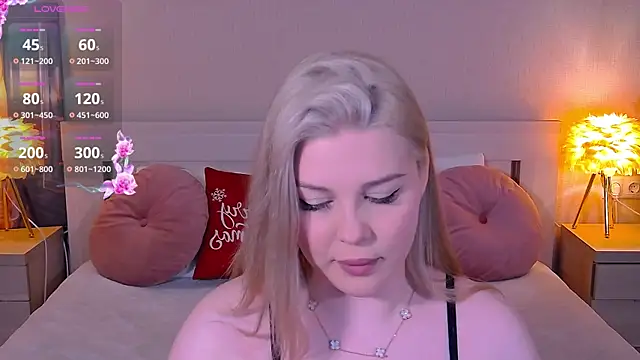 Snapshot of Alexis_Powell chatting on December 2024 12:00:02 AM Alexis Powell online show from December 2024 12:00:02 AM