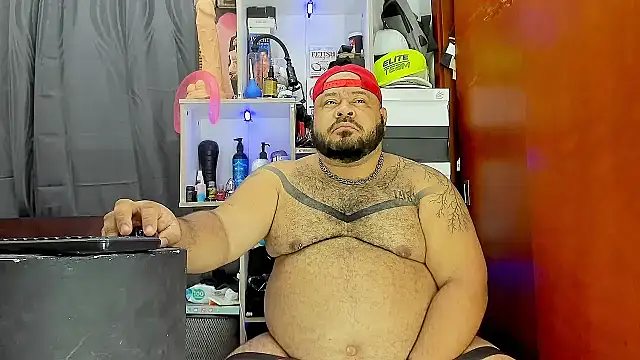 Latino bigcock online show from February 2025 04:58:02 AM