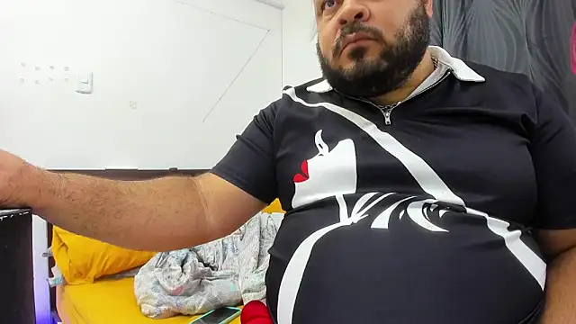 Latino bigcock online show from October 2025 03:58:01 AM