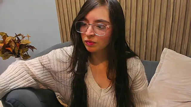 Eva Macalliter online show from March 2025 04:06:02 AM