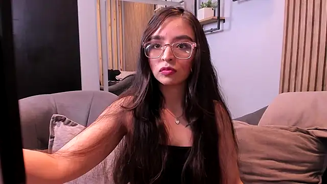 Eva Macalliter online show from November 2025 03:15:01 AM