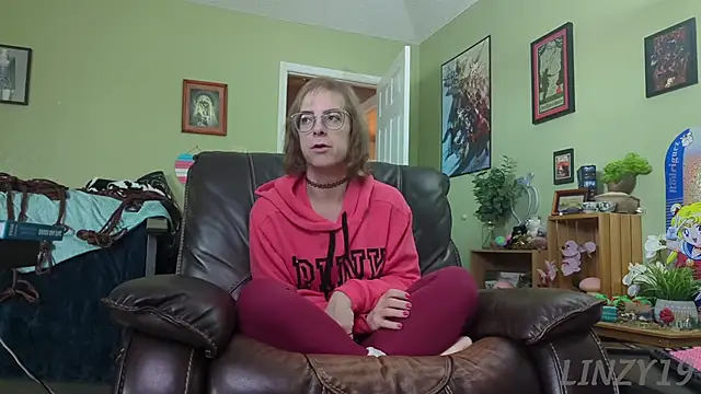 Linzy 19 online show from January 2025 04:31:02 PM