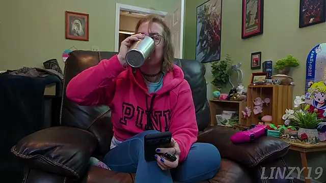 Linzy 19 online show from January 2025 07:51:02 PM