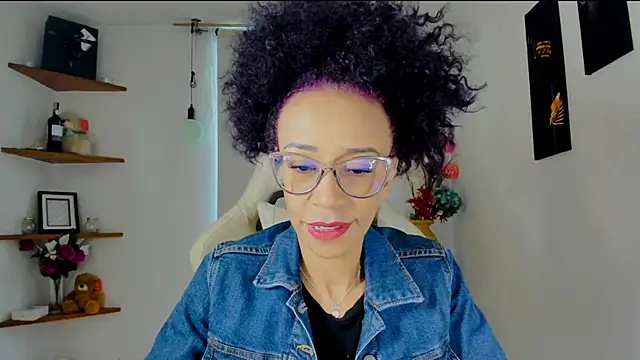 Snapshot of ScarlettMalbec chatting on December 2024 10:31:01 PM ScarlettMalbec online show from December 2024 10:31:01 PM