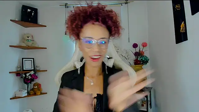 Snapshot of ScarlettMalbec chatting on January 2025 10:11:02 PM ScarlettMalbec online show from January 2025 10:11:02 PM