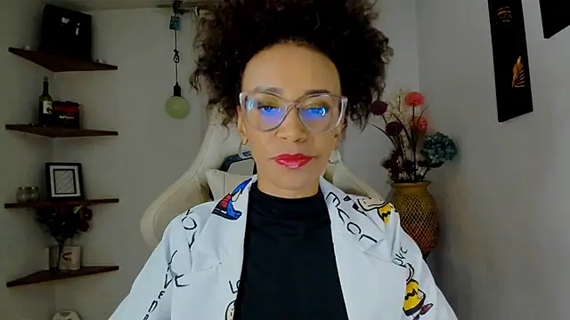 Snapshot of ScarlettMalbec chatting on January 2025 11:24:01 PM ScarlettMalbec online show from January 2025 11:24:01 PM