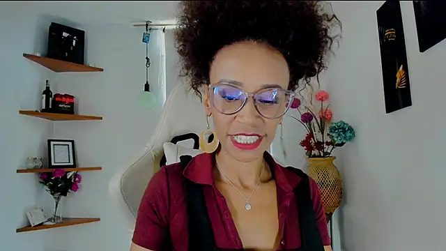 Snapshot of ScarlettMalbec chatting on January 2025 09:20:02 PM ScarlettMalbec online show from January 2025 09:20:02 PM