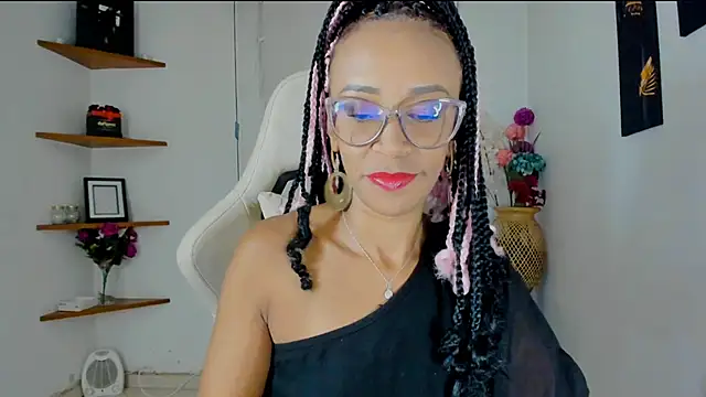 Snapshot of ScarlettMalbec chatting on January 2025 11:27:02 PM ScarlettMalbec online show from January 2025 11:27:02 PM