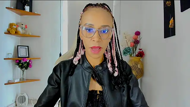 Snapshot of ScarlettMalbec chatting on January 2025 09:36:01 PM ScarlettMalbec online show from January 2025 09:36:01 PM