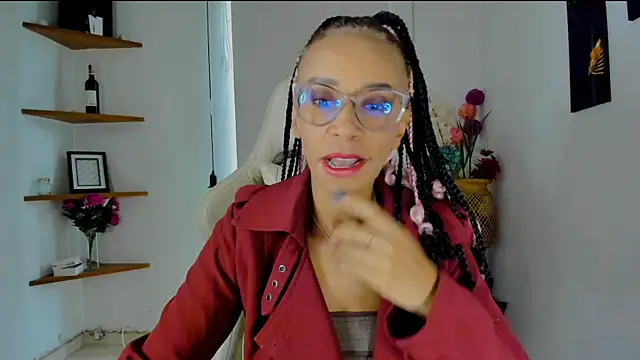 Snapshot of ScarlettMalbec chatting on January 2025 10:08:02 PM ScarlettMalbec online show from January 2025 10:08:02 PM