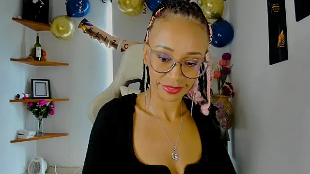 Snapshot of ScarlettMalbec chatting on January 2025 09:07:01 PM ScarlettMalbec online show from January 2025 09:07:01 PM