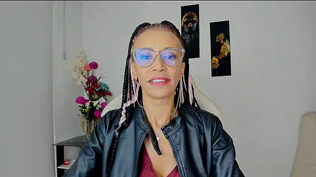 Snapshot of ScarlettMalbec chatting on February 2025 10:41:01 PM ScarlettMalbec online show from February 2025 10:41:01 PM