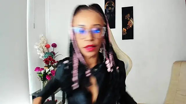 Snapshot of ScarlettMalbec chatting on February 2025 09:47:02 PM ScarlettMalbec online show from February 2025 09:47:02 PM