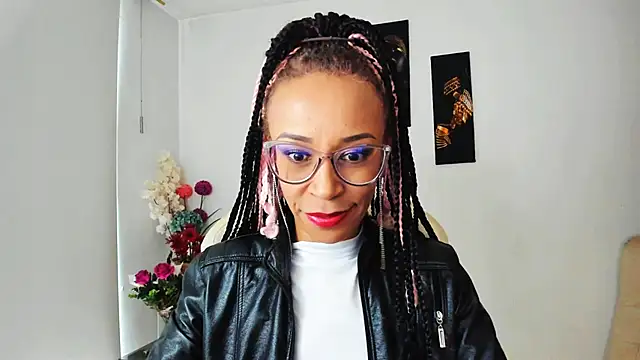 Snapshot of ScarlettMalbec chatting on February 2025 08:26:01 PM ScarlettMalbec online show from February 2025 08:26:01 PM