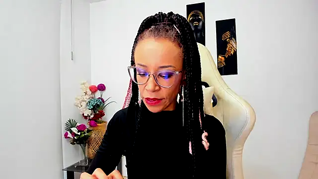 Snapshot of ScarlettMalbec chatting on March 2025 10:10:01 PM ScarlettMalbec online show from March 2025 10:10:01 PM