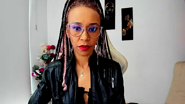 Snapshot of ScarlettMalbec chatting on March 2025 09:10:02 PM ScarlettMalbec online show from March 2025 09:10:02 PM