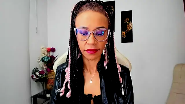 Snapshot of ScarlettMalbec chatting on March 2025 12:15:01 AM ScarlettMalbec online show from March 2025 12:15:01 AM