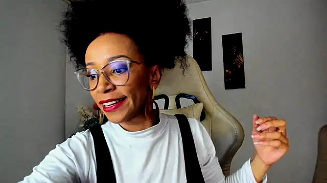 Snapshot of ScarlettMalbec chatting on March 2025 12:37:02 AM ScarlettMalbec online show from March 2025 12:37:02 AM