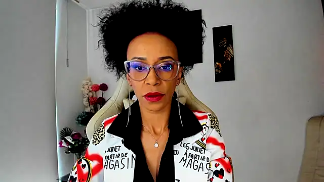 Snapshot of ScarlettMalbec chatting on March 2025 09:01:02 PM ScarlettMalbec online show from March 2025 09:01:02 PM