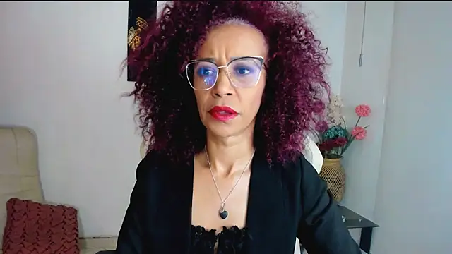 Snapshot of ScarlettMalbec chatting on September 2025 10:46:01 PM ScarlettMalbec online show from September 2025 10:46:01 PM