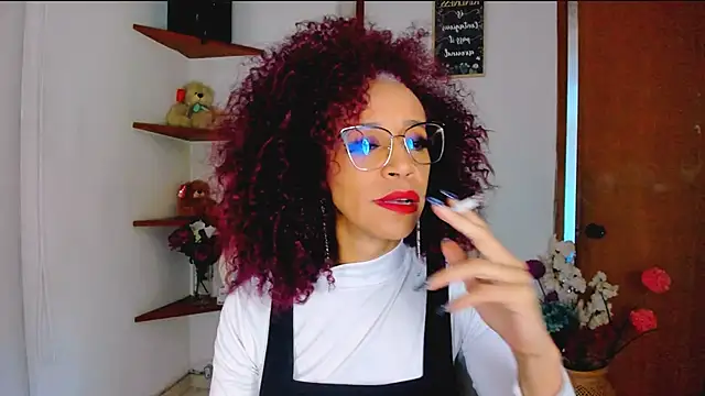 Snapshot of ScarlettMalbec chatting on September 2025 09:53:01 PM ScarlettMalbec online show from September 2025 09:53:01 PM