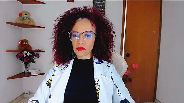 Snapshot of ScarlettMalbec chatting on October 2025 08:59:01 PM ScarlettMalbec online show from October 2025 08:59:01 PM