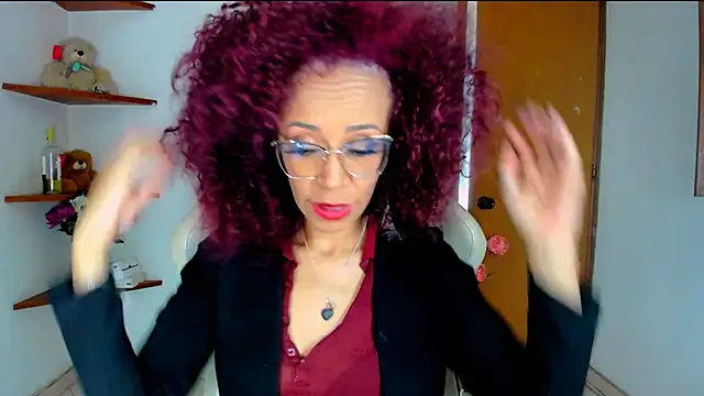 Snapshot of ScarlettMalbec chatting on October 2025 10:06:02 PM ScarlettMalbec online show from October 2025 10:06:02 PM