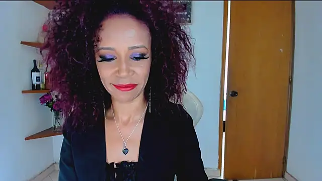 Snapshot of ScarlettMalbec chatting on October 2025 08:39:01 PM ScarlettMalbec online show from October 2025 08:39:01 PM