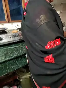 COUPLLE VILLAGE online show from March 2025 04:01:01 AM