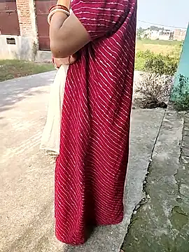 COUPLLE VILLAGE online show from November 2025 06:24:01 AM