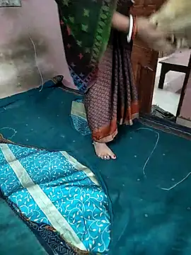 COUPLLE VILLAGE online show from November 2025 02:55:02 AM