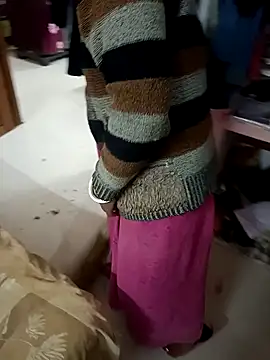 COUPLLE VILLAGE online show from December 2025 02:39:01 AM