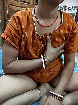 COUPLLE VILLAGE online show from April 2026 03:23:01 AM