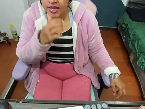 daleska ayala 1 online show from September 2025 08:45:01 PM