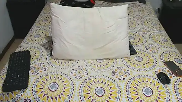 JahsHot online show from December 2025 07:52:02 PM