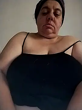 BustyBabyOfficial online show from November 2025 01:46:01 PM