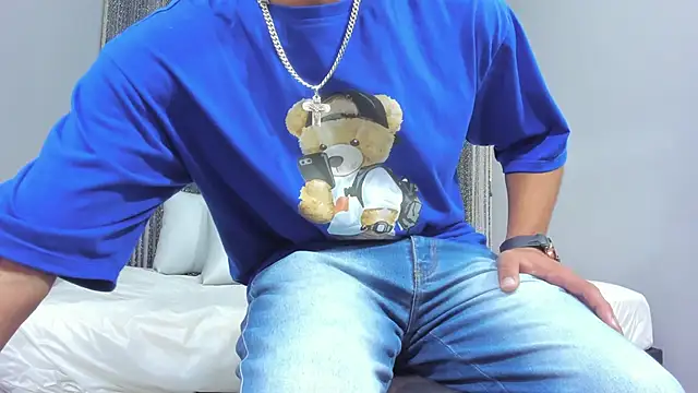 Thiagogomez online show from March 2025 12:28:01 PM