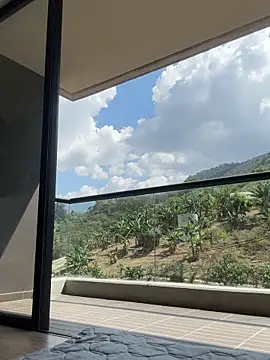 Snapshot of Helenbronwx chatting on January 2025 06:23:01 PM Helenbronwx online show from January 2025 06:23:01 PM