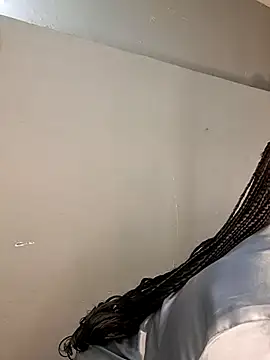 Snapshot of Toya_P chatting on October 2025 07:44:02 PM Toya P online show from October 2025 07:44:02 PM