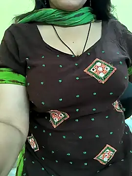 Snapshot of lovely_zara chatting on December 2024 12:51:02 PM lovely zara online show from December 2024 12:51:02 PM