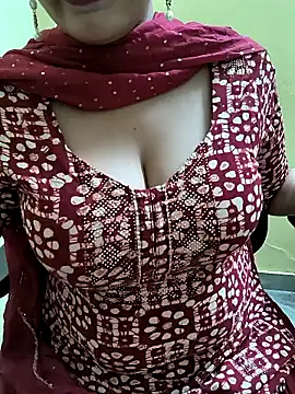 Snapshot of lovely_zara chatting on December 2024 05:58:01 PM lovely zara online show from December 2024 05:58:01 PM