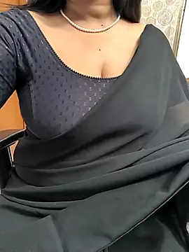 Snapshot of lovely_zara chatting on February 2025 05:53:02 PM lovely zara online show from February 2025 05:53:02 PM