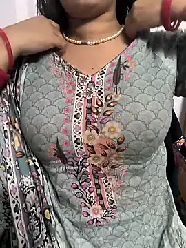 Snapshot of lovely_zara chatting on March 2025 06:33:01 PM lovely zara online show from March 2025 06:33:01 PM